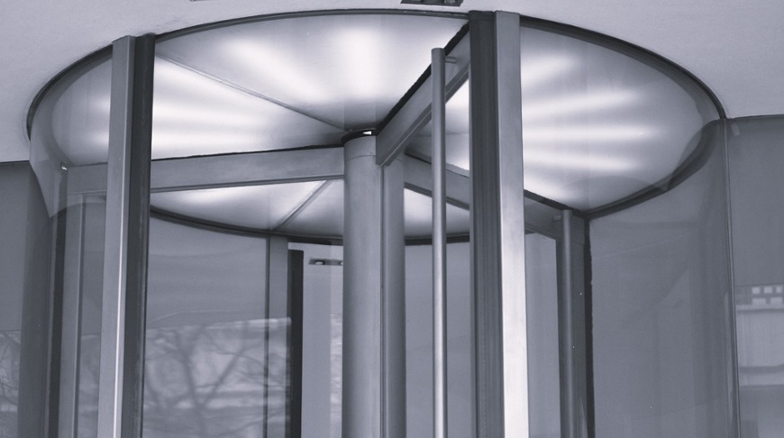 Investing through the revolving door