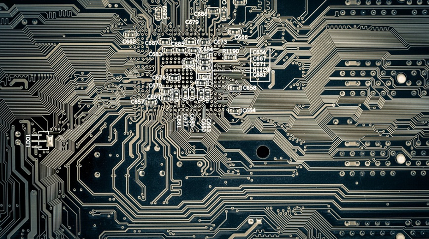 Tech stocks and tariffs: 5 key considerations for investors